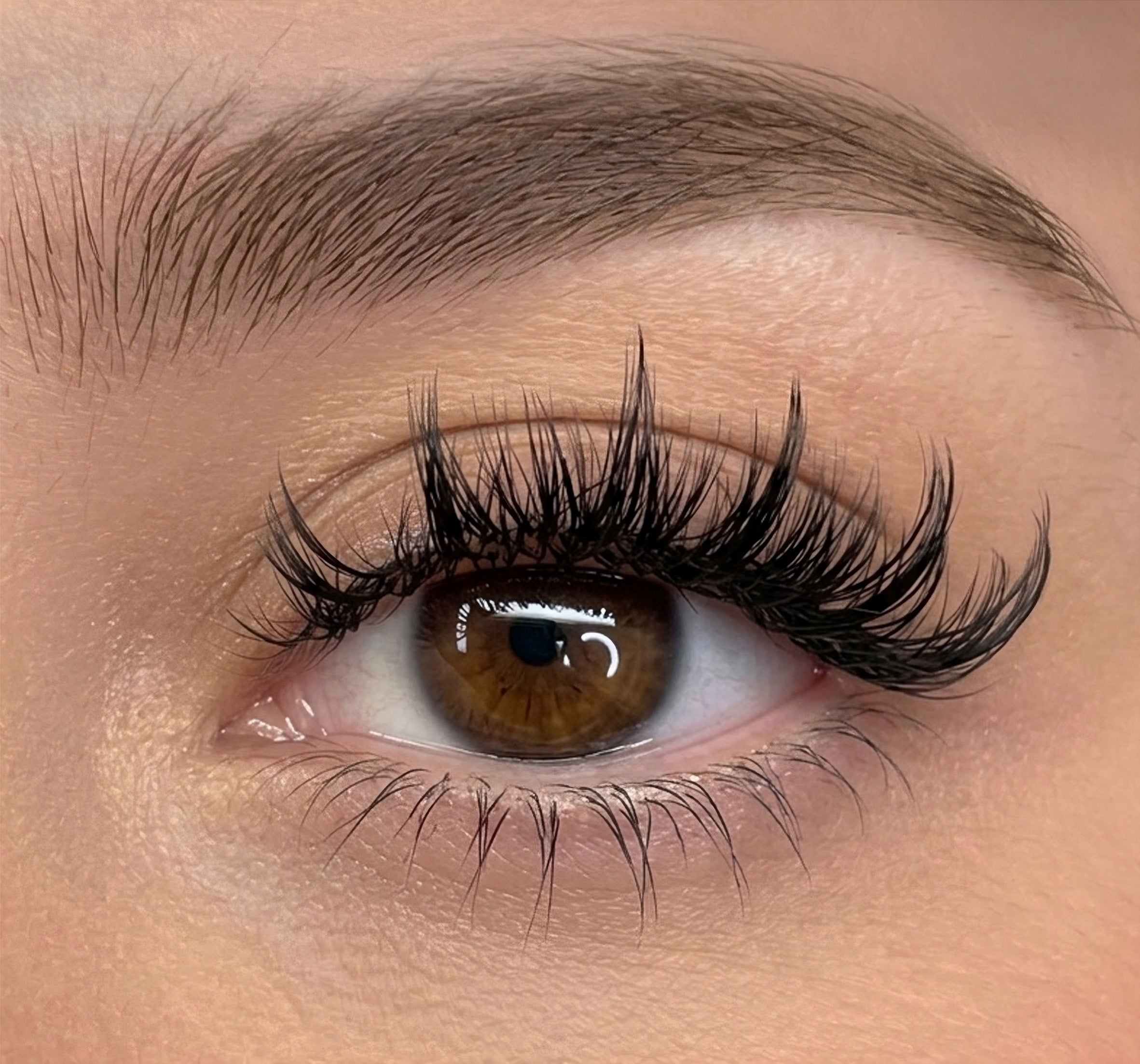 Texture Layering Techniques for Modern Wispy Sets - Stacy Lash