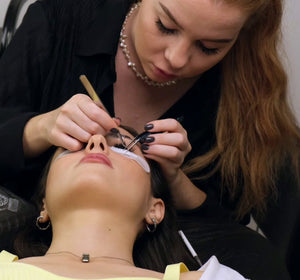 Seasonal Lash Service Packages: How to Bundle Like a Pro