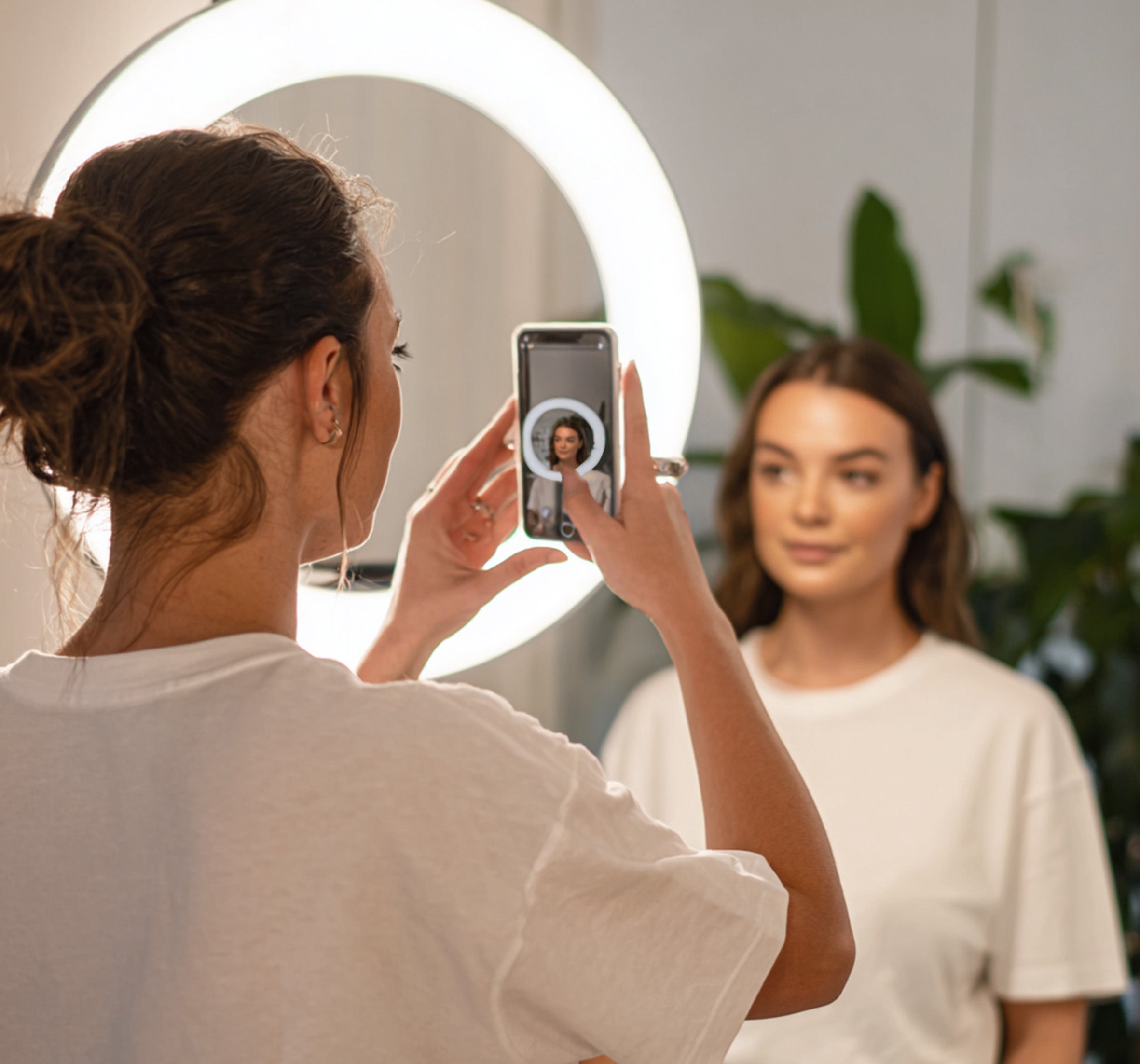How to Photograph Eyelash Extensions Like a Pro - Stacy Lash